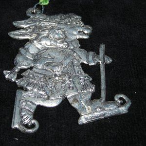 ARTHUR COURT BUNNY SKATING ORNAMENT